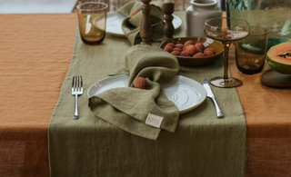 Waarom linnen tafellopers? 8 redenen
