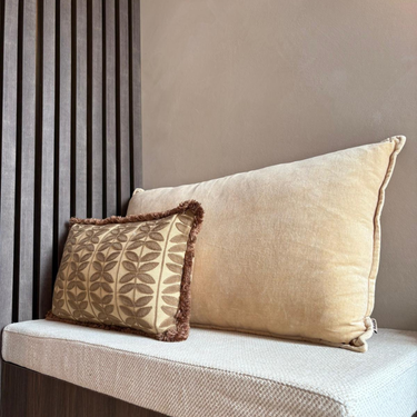 Kotabo Decorative Pillow Set Romi – Set of 2 pillows – Butter Beige & Bold Beige