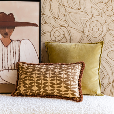 Kotabo decorative cushion with Butterfly print beige with fringes – 30 x 50 cm – Bold Beige