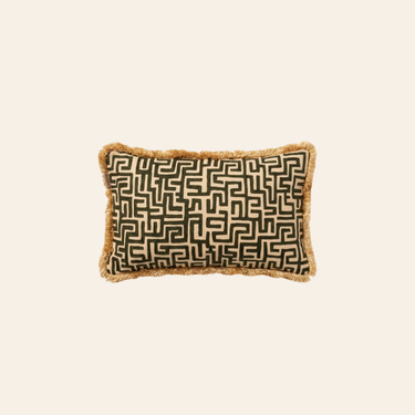 Cojín decorativo Kotabo con estampado griego verde con flecos – 30 x 50 cm – Olive Oasis