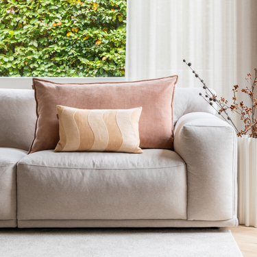 Kotabo sierkussenset Elodie – Set van 2 kussens – Pretty in Pink & Bold Beige