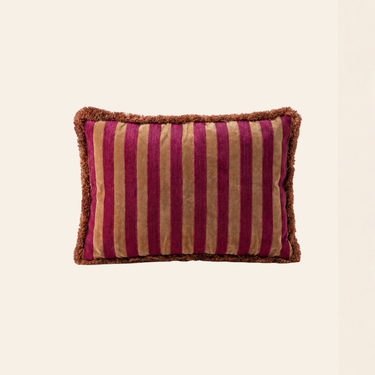 Kotabo decorative cushion with stripes and fringes – 40 x 60 cm – Blushed Berry